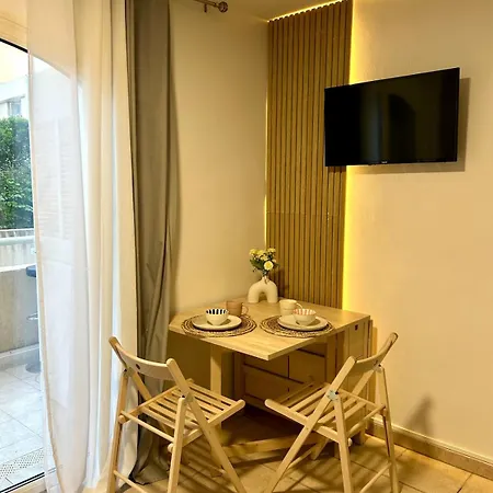- Cosy Le Rouge Avec Terrasse Apartment